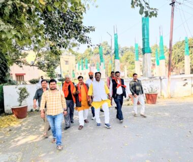 राष्ट्रीय अधिवेशन के उपरांत वाराणसी में प्रशासनिक अधिकारियों से मिला विश्व हिन्दू महासंघ का प्रतिनिधिमंडल