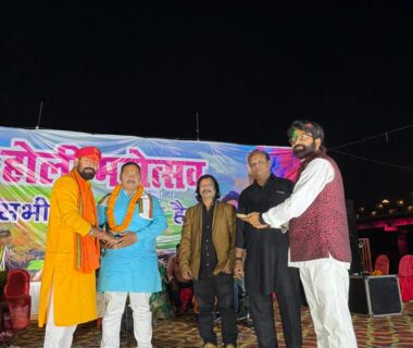 विश्व हिन्दू महासंघ (भारत) के नेतृत्व में वरुणा होली महोत्सव का सफल आयोजन