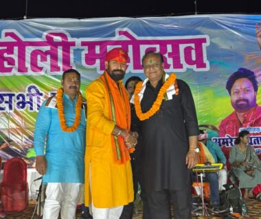 विश्व हिन्दू महासंघ (भारत) के नेतृत्व में वरुणा होली महोत्सव का सफल आयोजन