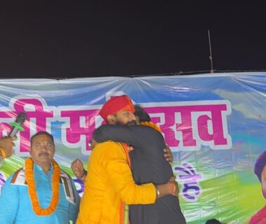 विश्व हिन्दू महासंघ (भारत) के नेतृत्व में वरुणा होली महोत्सव का सफल आयोजन