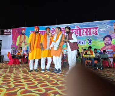 विश्व हिन्दू महासंघ (भारत) के नेतृत्व में वरुणा होली महोत्सव का सफल आयोजन