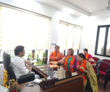 विश्व हिंदू महासंघ भारत की पत्रिका जिला गौतम बुद्ध कार्यकारणी द्वारा (BJP) उत्तर प्रदेश में भाजपा के महासचिव/उपाध्यक्ष श्री पंकज सिंह जी को  सादर भेंट की गई