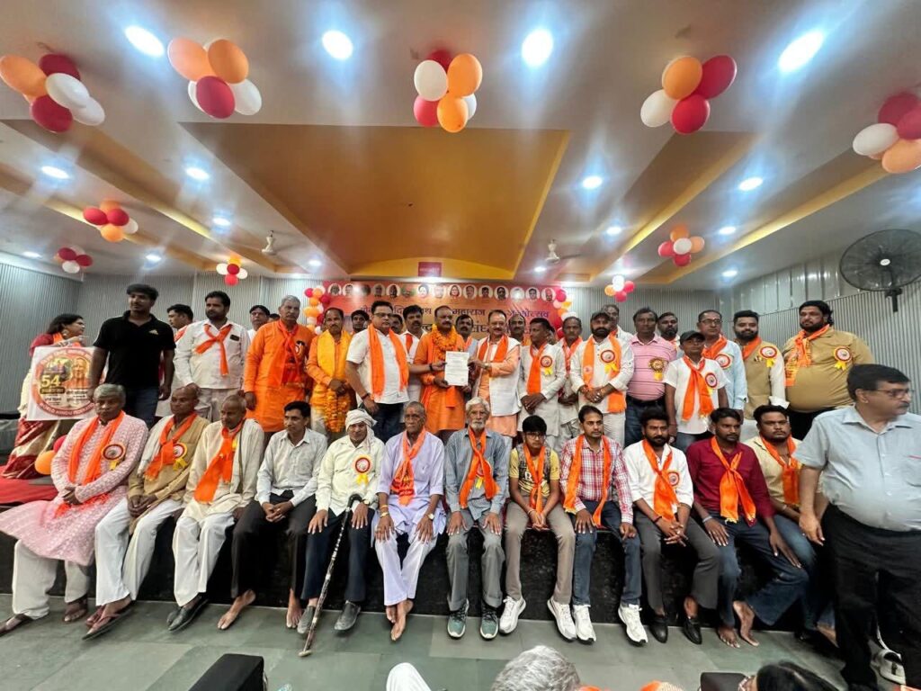परम पूज्य योगी आदित्यनाथ जी महाराज का 54वाँ जन्मोत्सव अपना घर आश्रम, सेक्टर-34, नोएडा